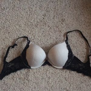 Victoria’s Secret lace trimmed bra